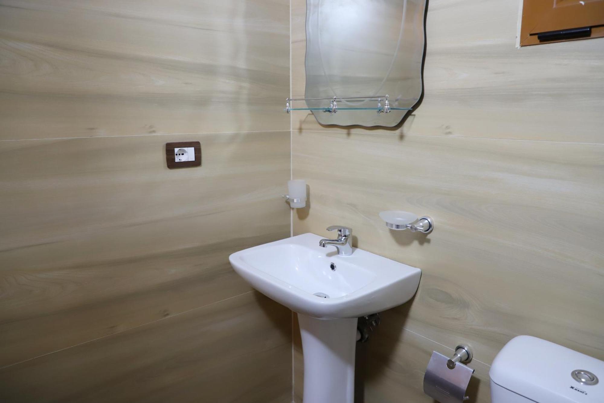 Bujtina Musta Guest House Berat Exterior photo